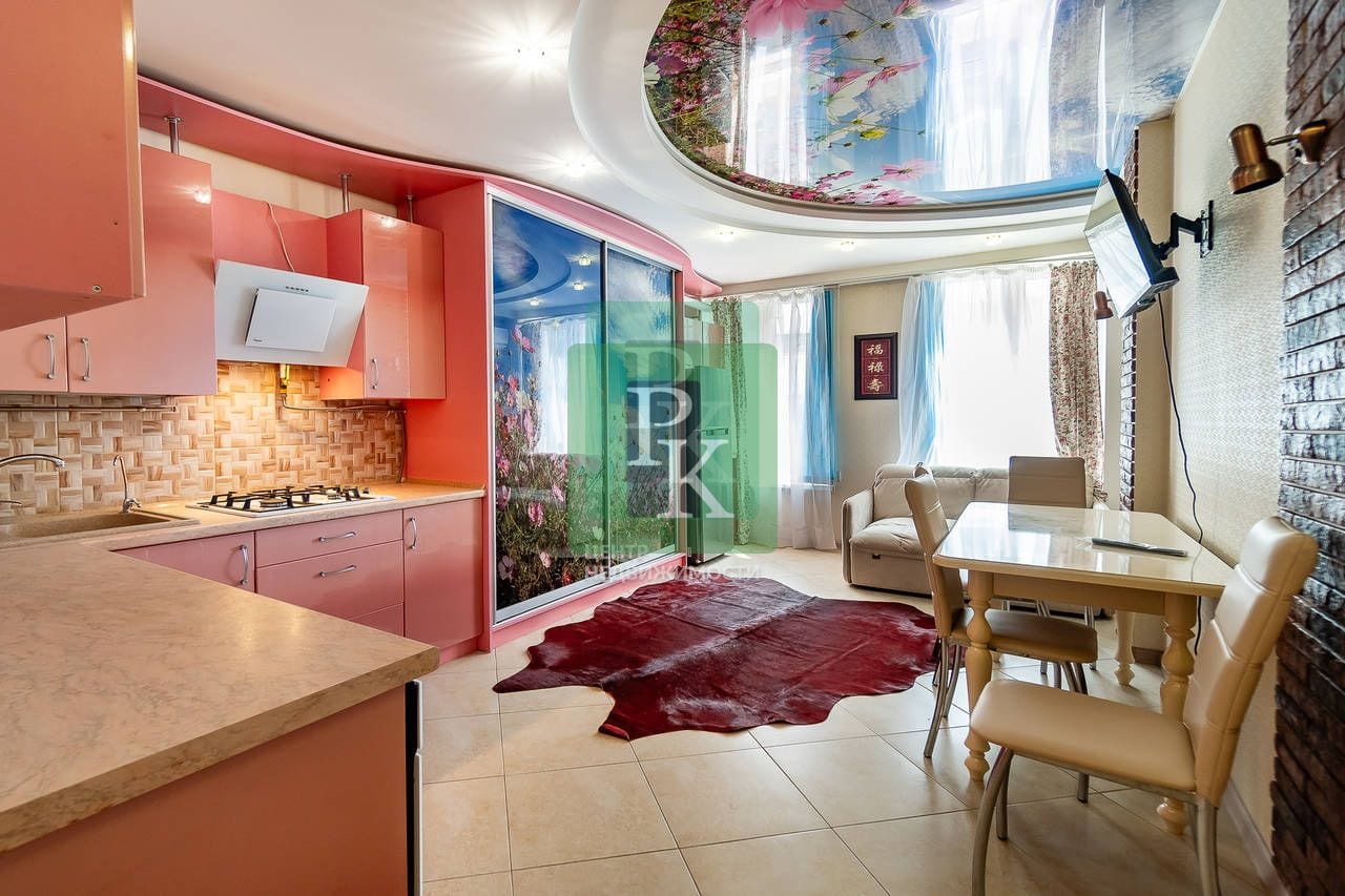 2-комн. квартира, 78.2 м²